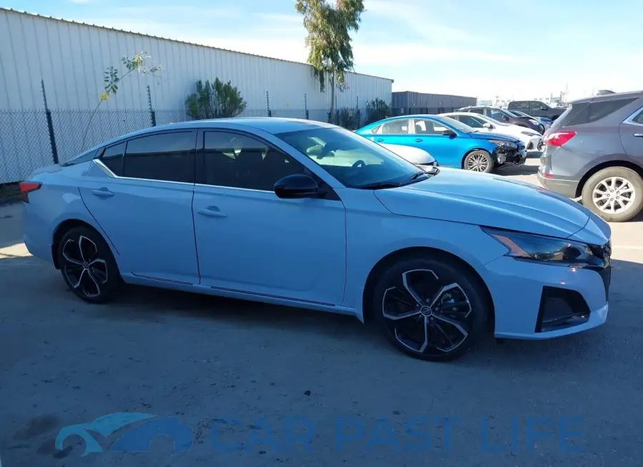 1N4BL4CV1PN302205# 13