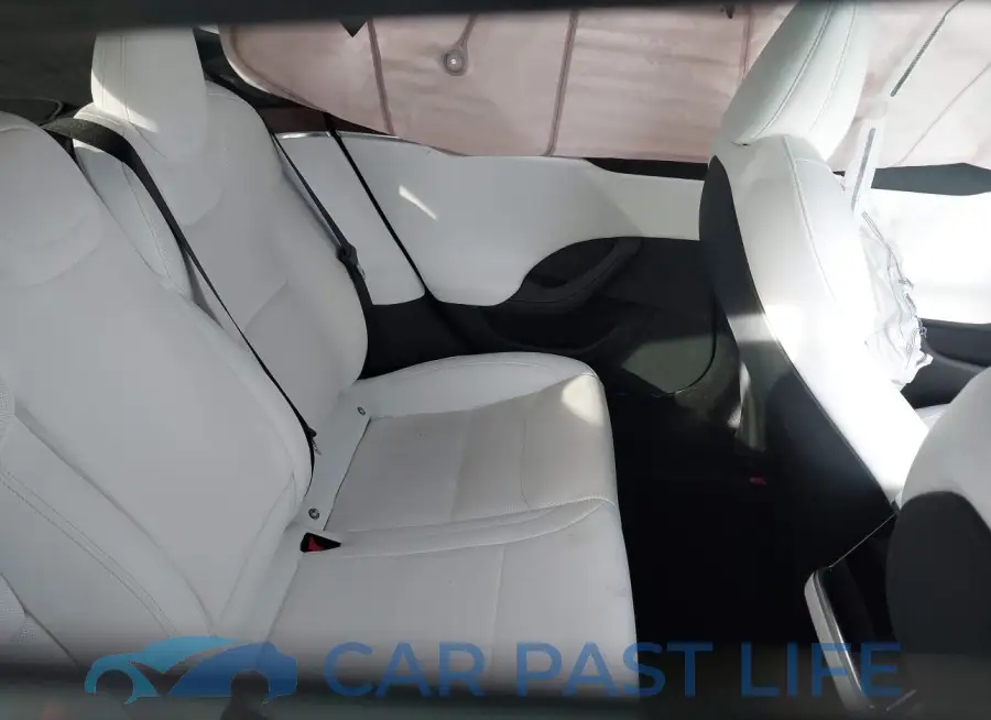 5YJSA1E51NF492644# 8