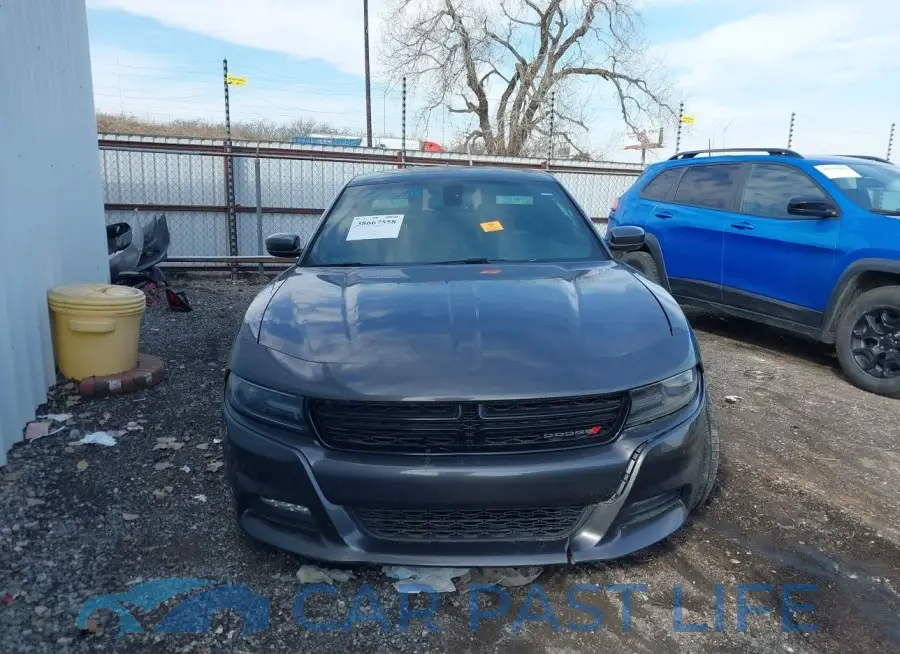 2C3CDXHG2HH615284# 11