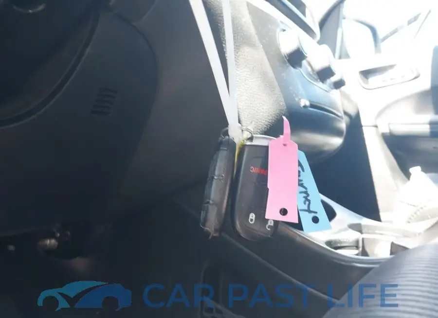 3C4PDCAB0HT551175# 11