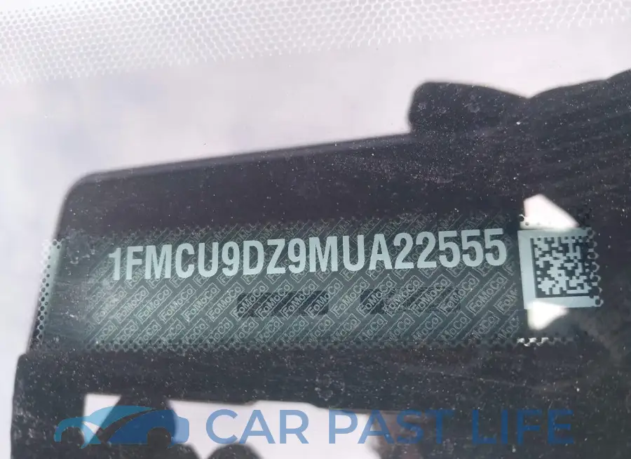 1FMCU9DZ9MUA22555# 9