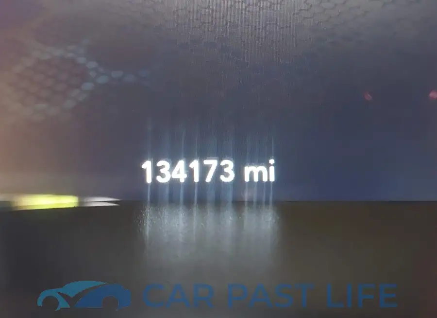 2C3CDXKT1KH755355# 16
