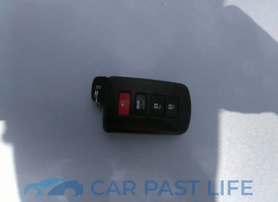 4T1BD1FK6FU176009# 11