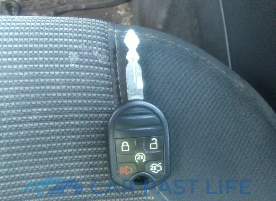 1FAHP2E87EG136879# 11
