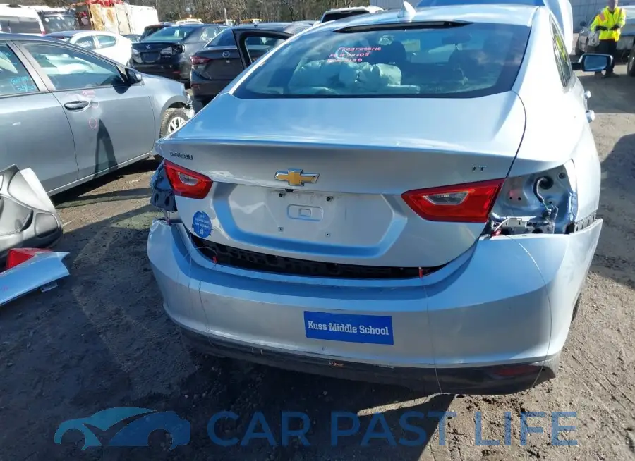 1G1ZD5ST9JF217229# 6