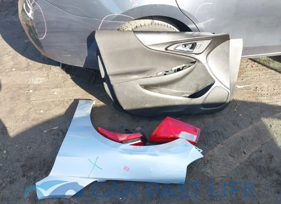 1G1ZD5ST9JF217229# 12