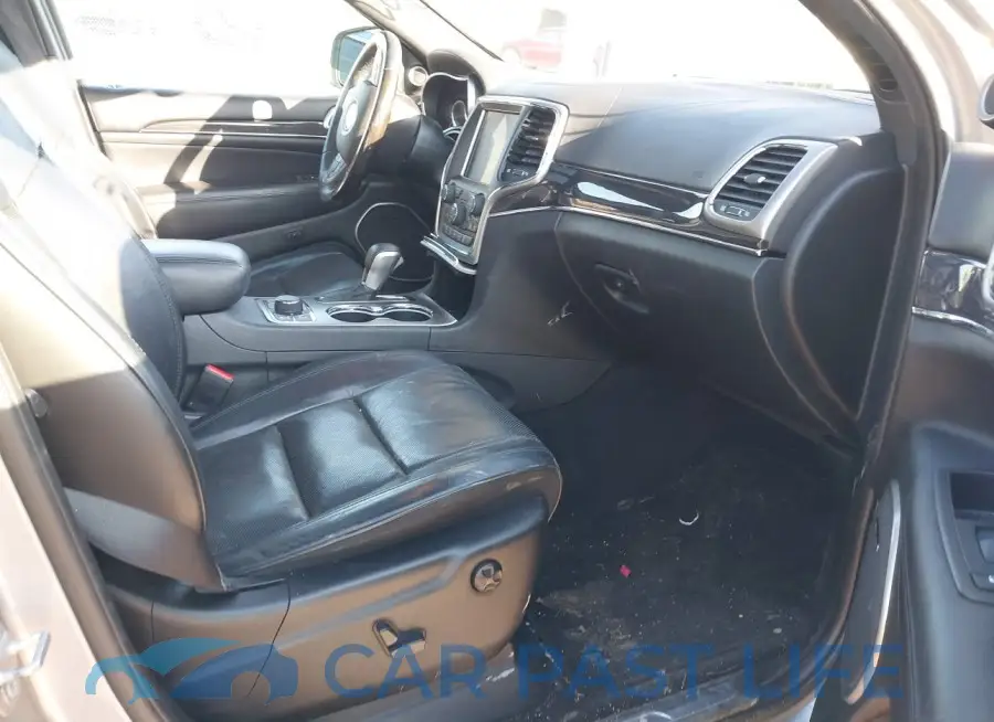 1C4RJFCG6JC179936# 5