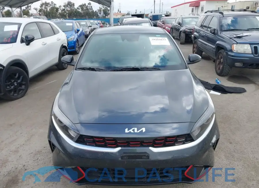 3KPF54AD5NE441626# 12