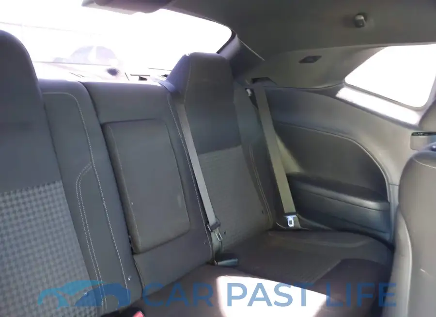 2C3CDZATXFH715214# 8