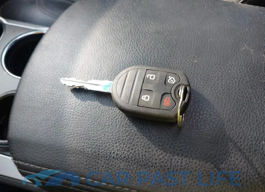 1FM5K7D89EGB25565# 11