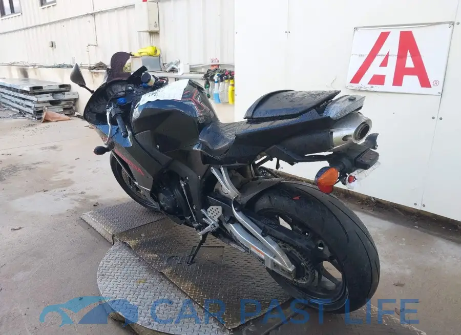 JH2PC4009FK800636# 3