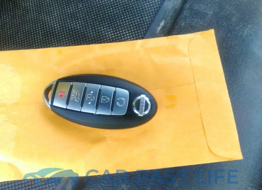 JN8AY2ND1JX002048# 11
