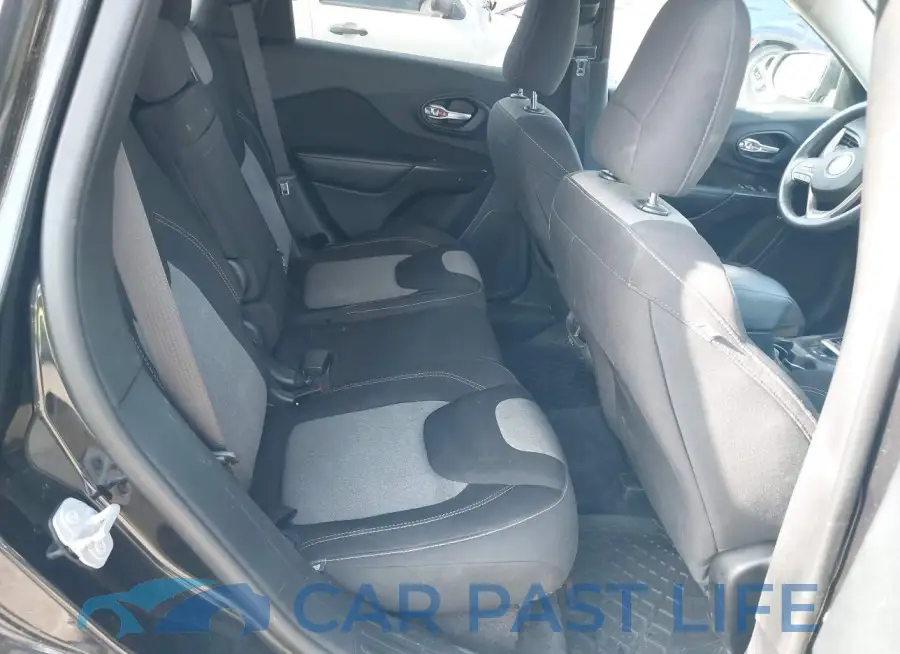 1C4PJLAB9GW275483# 8