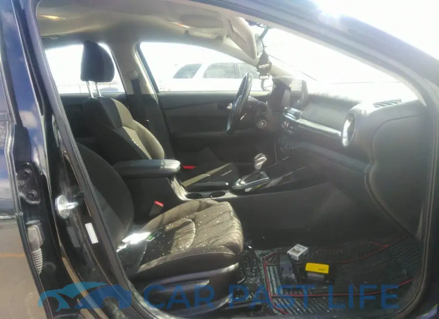 3KPF34AD9KE132775# 5