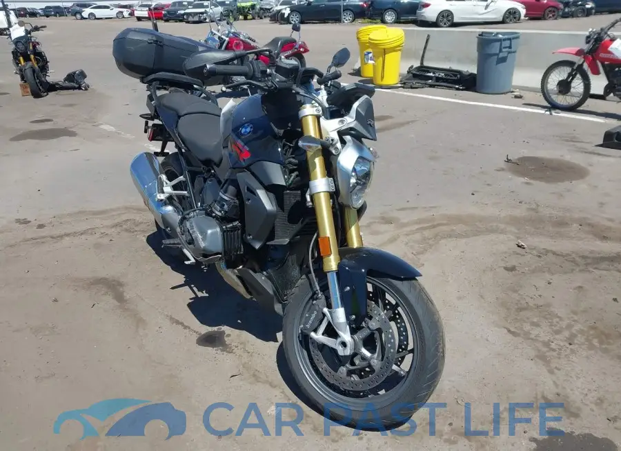 WB10J7303N6F65087# 1