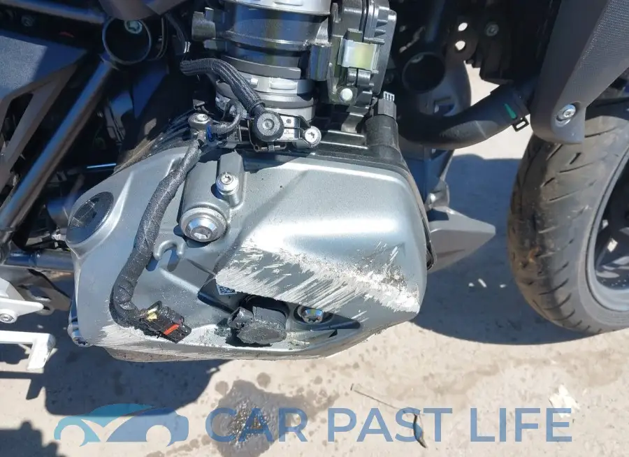 WB10J7303N6F65087# 13