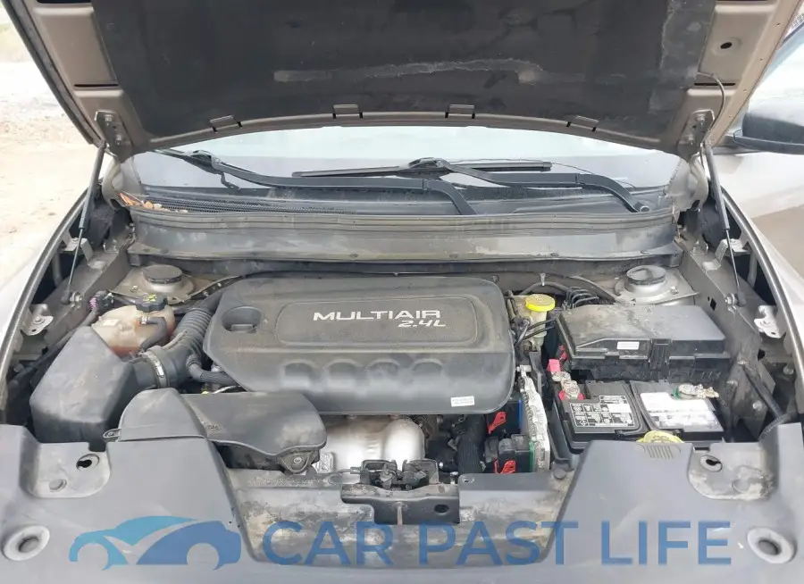 1C4PJLAB3GW257058# 10