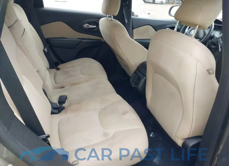 1C4PJLAB3GW257058# 8