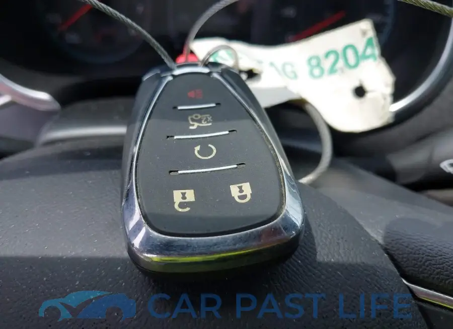1G1ZD5ST6MF020104# 11