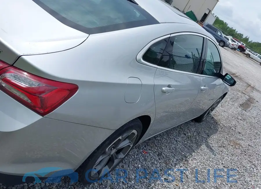 1G1ZD5ST6MF020104# 4