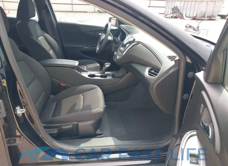 1G1ZD5ST8PF178528# 5