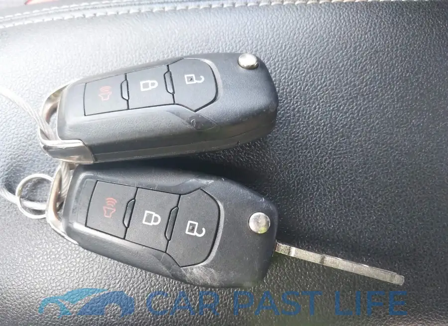 1FMCU9F60NUB62210# 11
