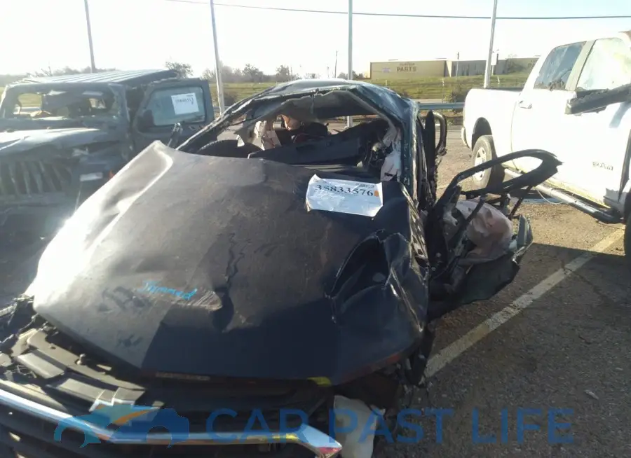2GNAXUEV4L6223382# 6