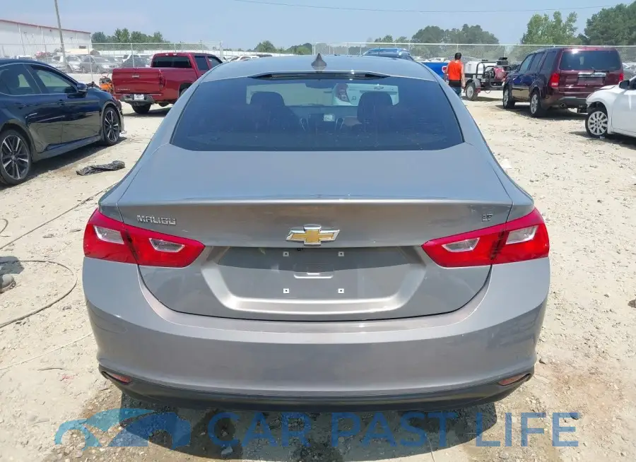 1G1ZD5ST3JF243812# 17