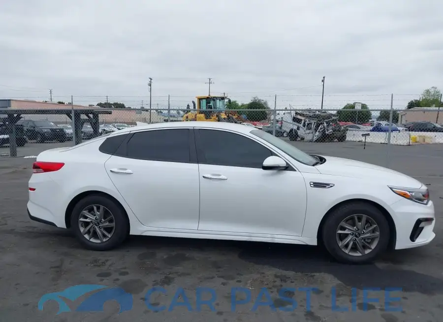 5XXGT4L38KG322695# 13