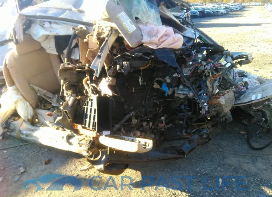 1N4AL3AP6EC153048# 6