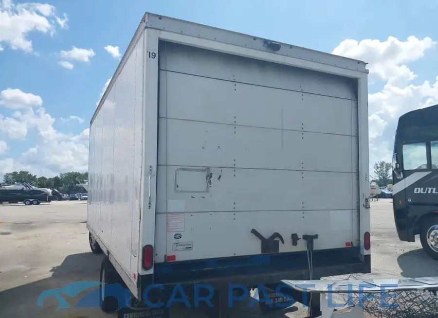 1FDXE4FS4HDC17275# 3