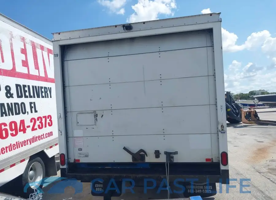 1FDXE4FS4HDC17275# 18