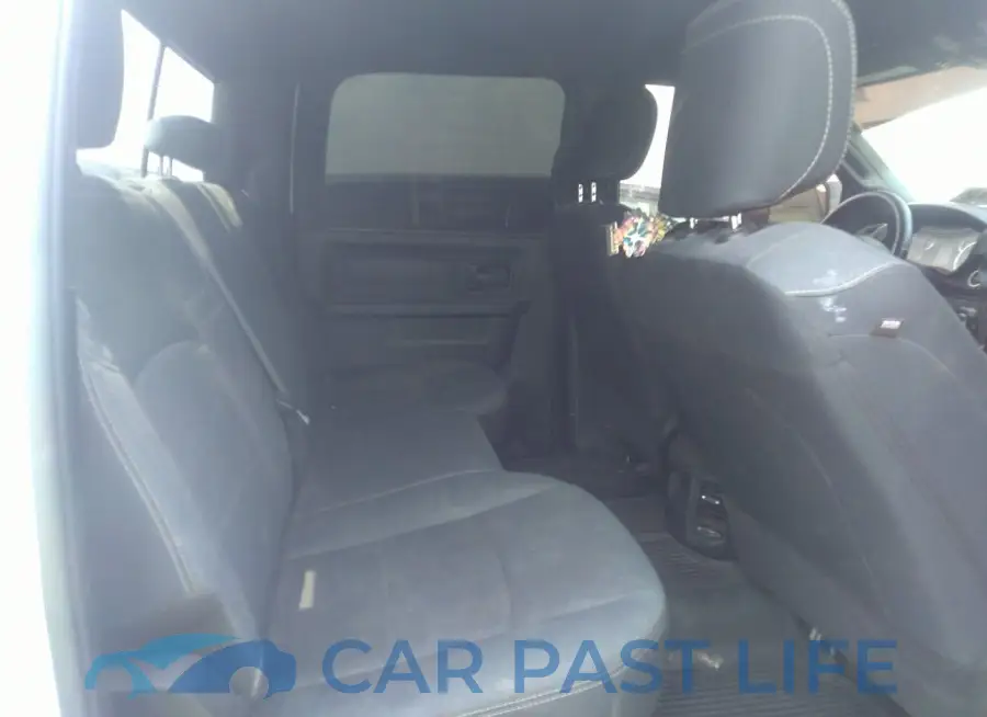 3C6UR5HJ9NG273093# 8