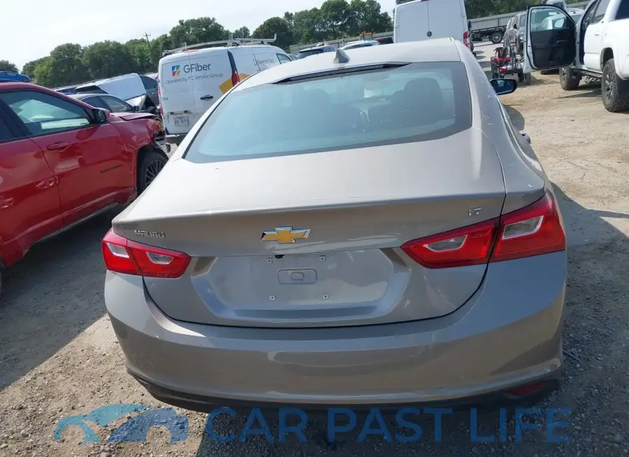1G1ZD5ST3PF240983# 16