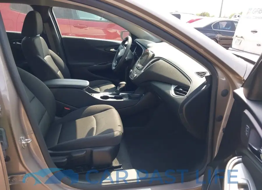 1G1ZD5ST3PF240983# 5