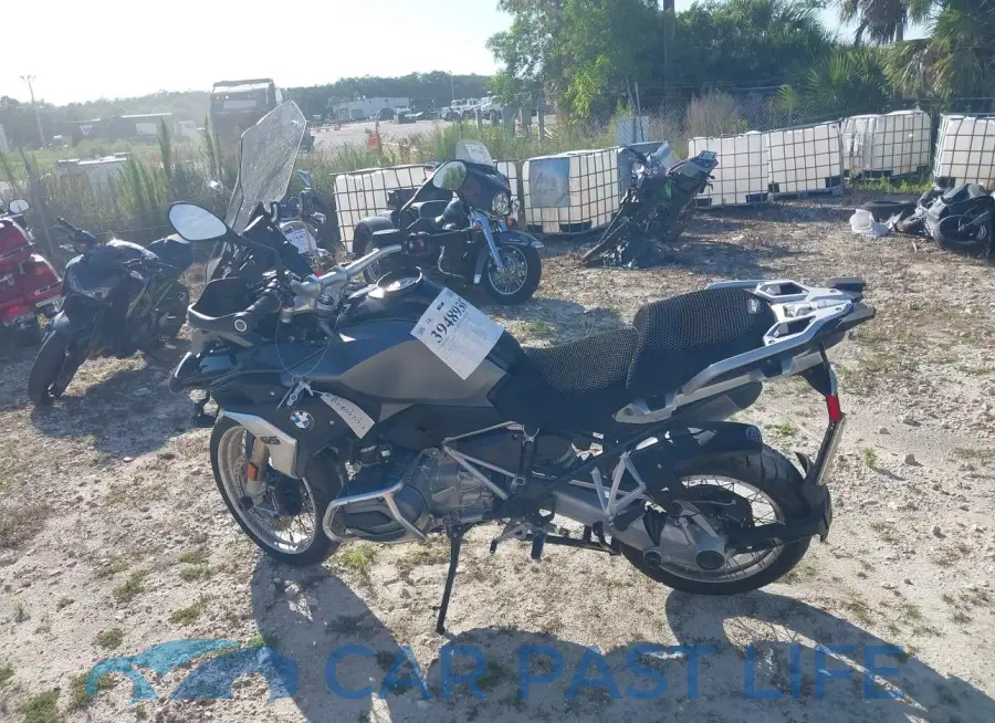 WB10A6101JZ657043# 13