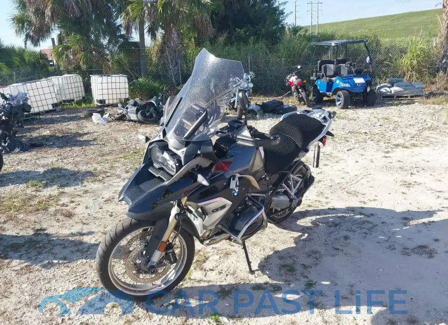 WB10A6101JZ657043# 2