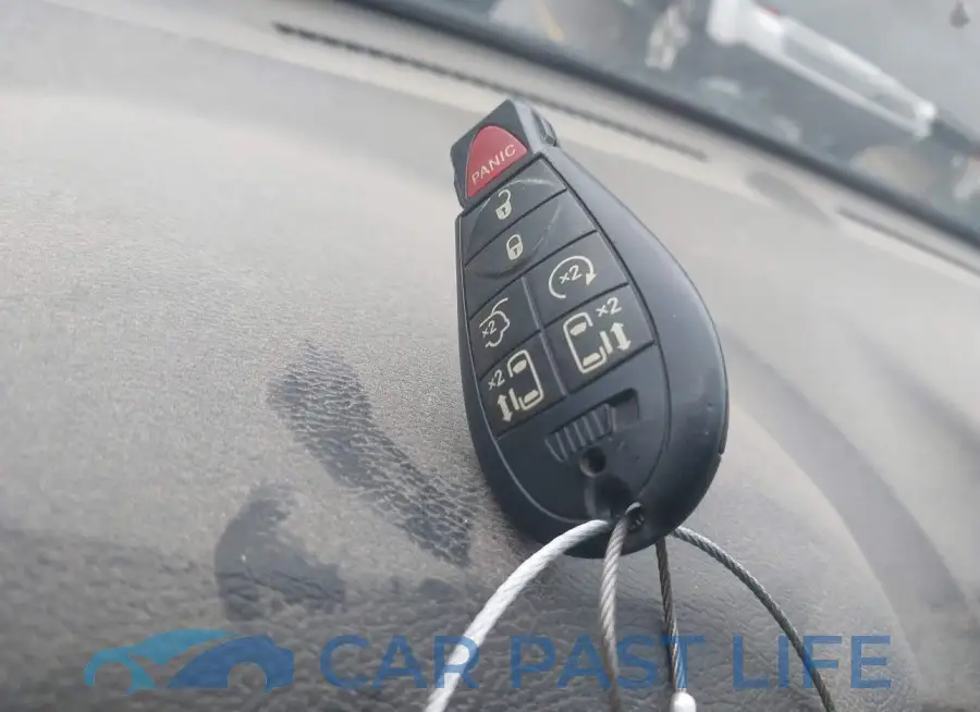 2C4RDGEG1KR760506# 11