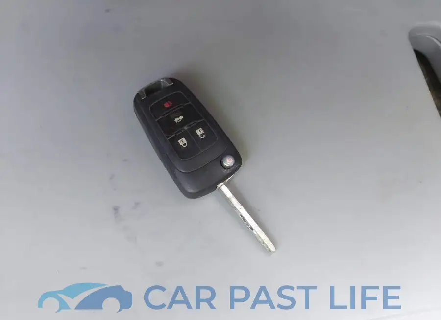 1G1PB5SH9E7325097# 11