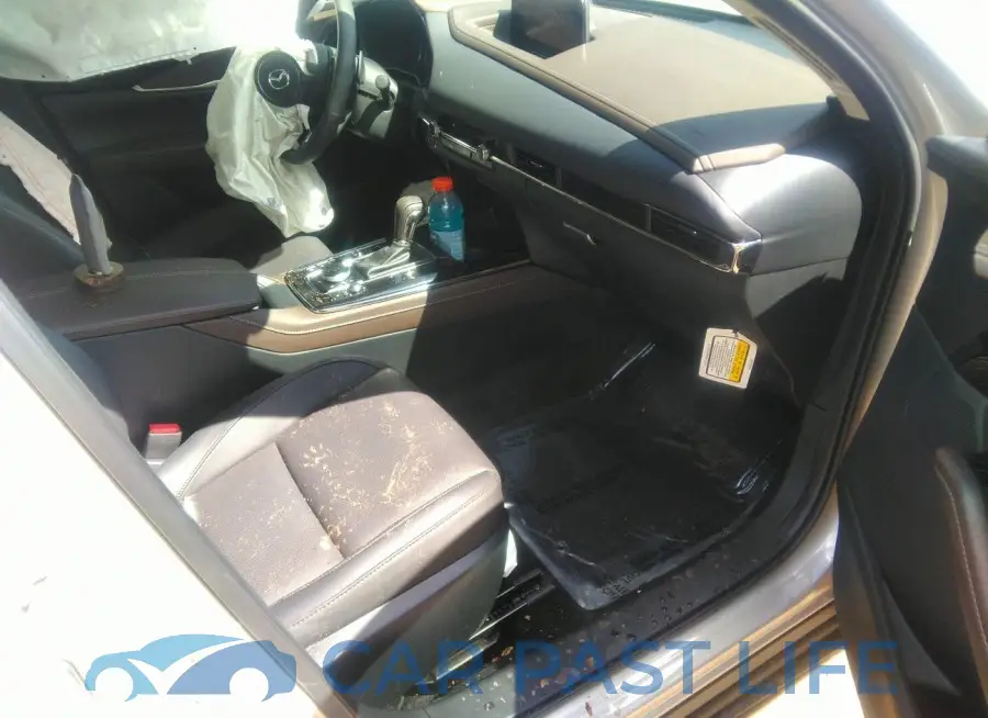 3MVDMBDY9RM631467# 5