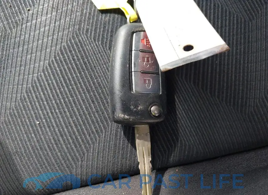 JN8AT2MT7GW027381# 11