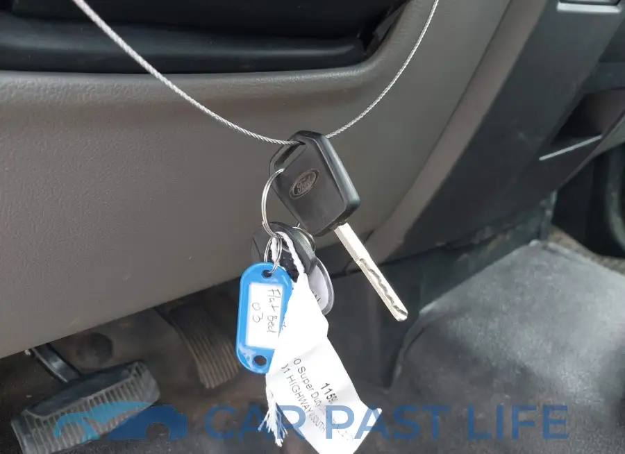 1FDBF2A63HEC81792# 11