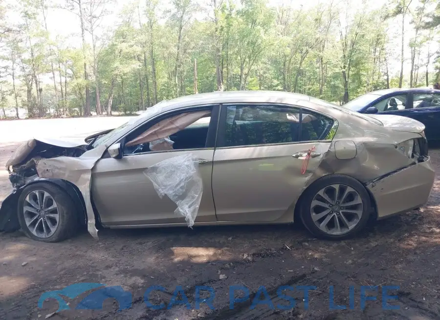 1HGCR2F52EA009576# 14