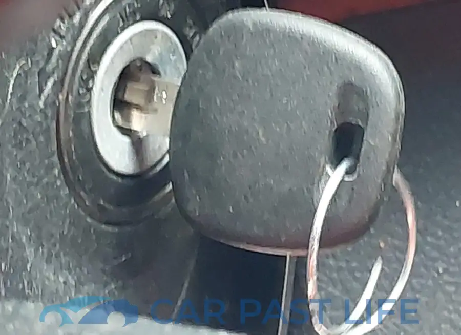 4T1BF1FK6GU541302# 11