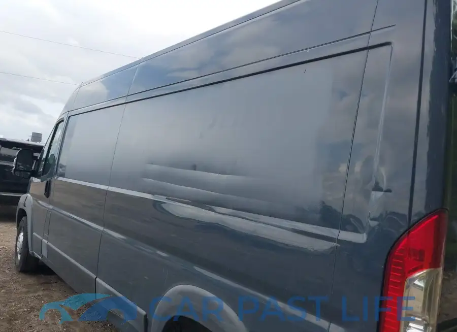 3C6TRVDG5JE161418# 6