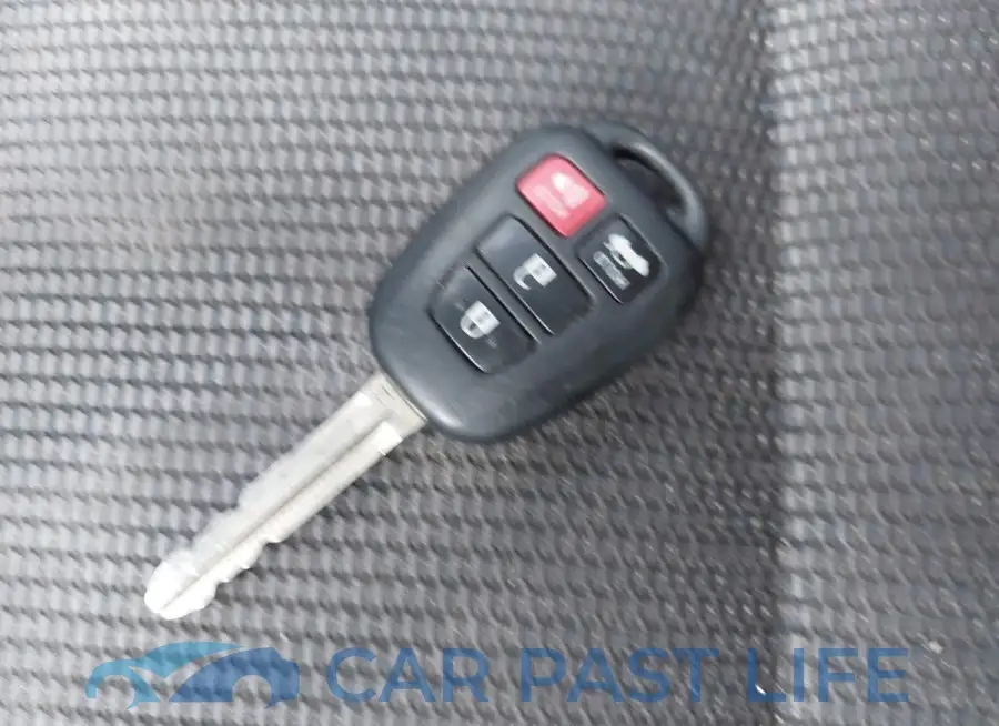 2T1BURHE3GC648675# 11