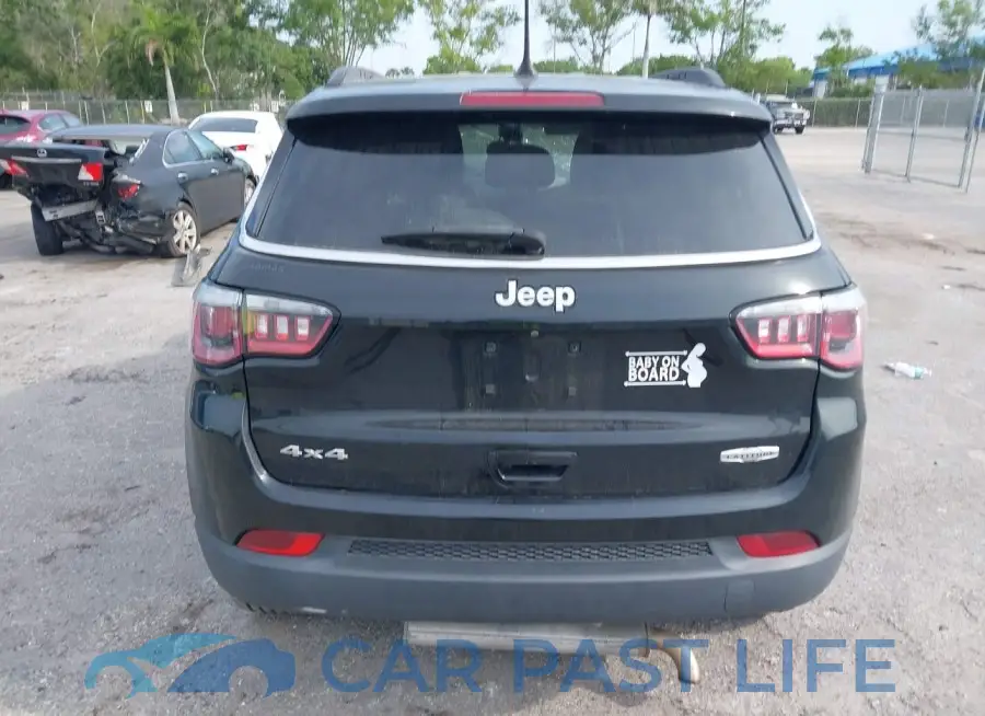 3C4NJDBB4HT646259# 16