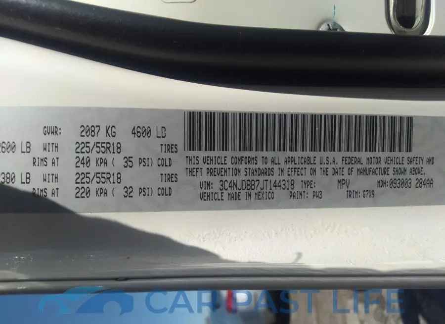 3C4NJDBB7JT144318# 9