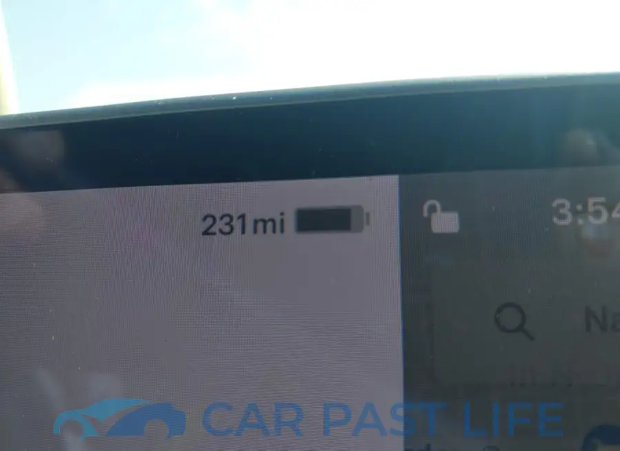 5YJ3E1EB5JF100208# 17