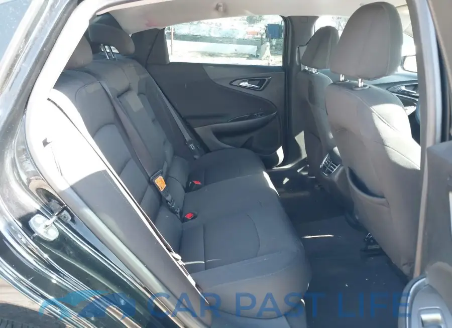 1G1ZD5ST3JF183241# 8